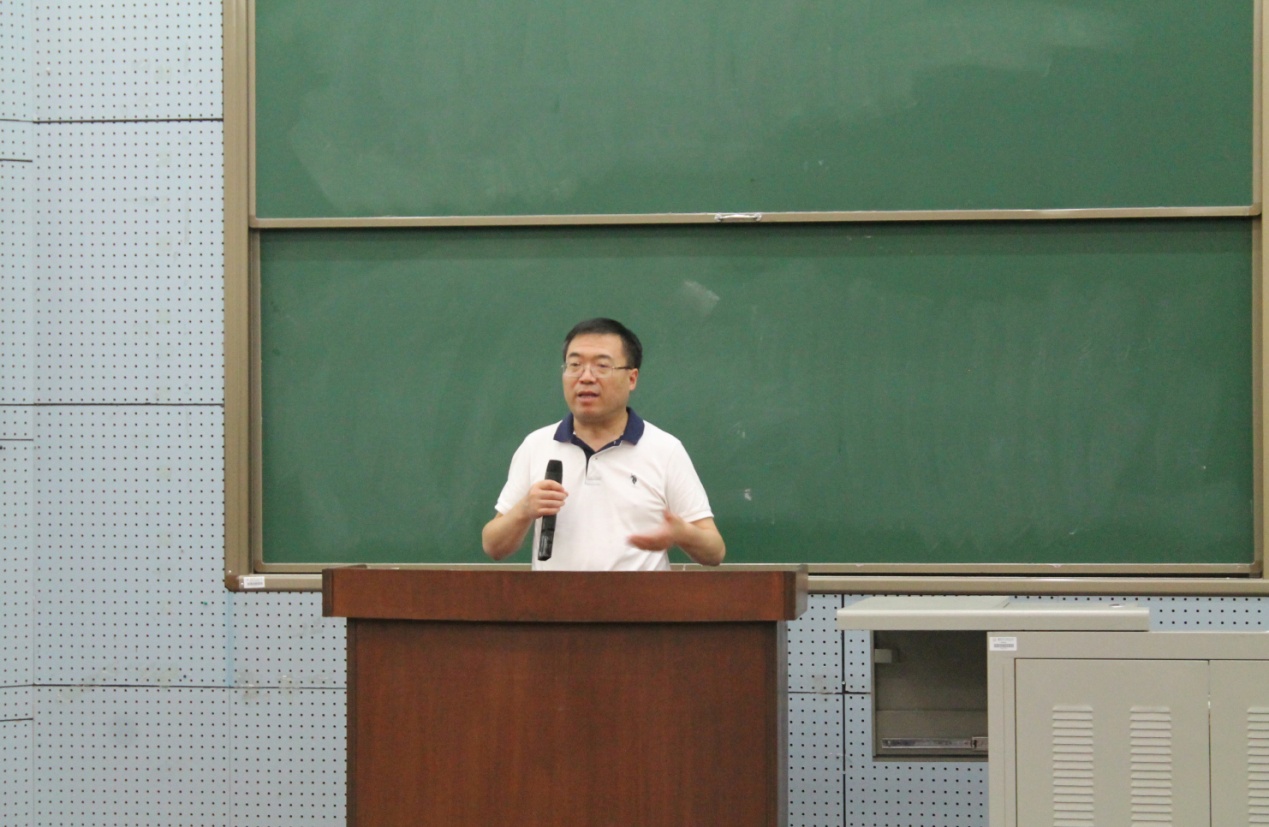 3网络与信息安全学院党委书记马建峰教授发表讲话 3网络与信息安全学院党委书记马建峰教授发表讲话